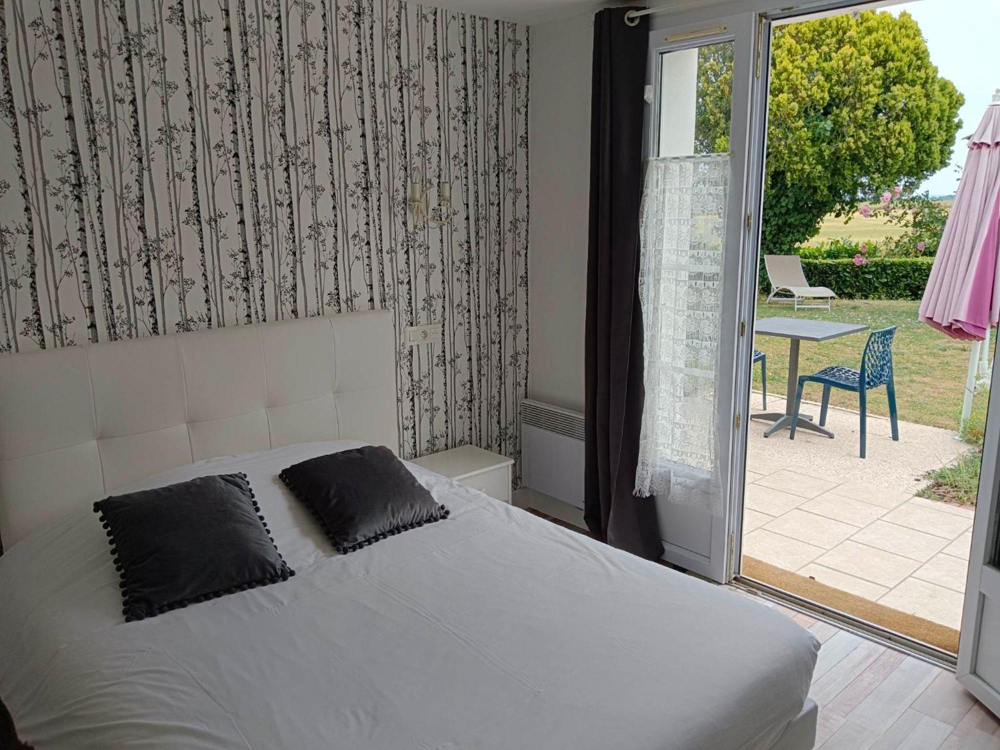 Le Mareuillais Hotel-Restaurant Εξωτερικό φωτογραφία