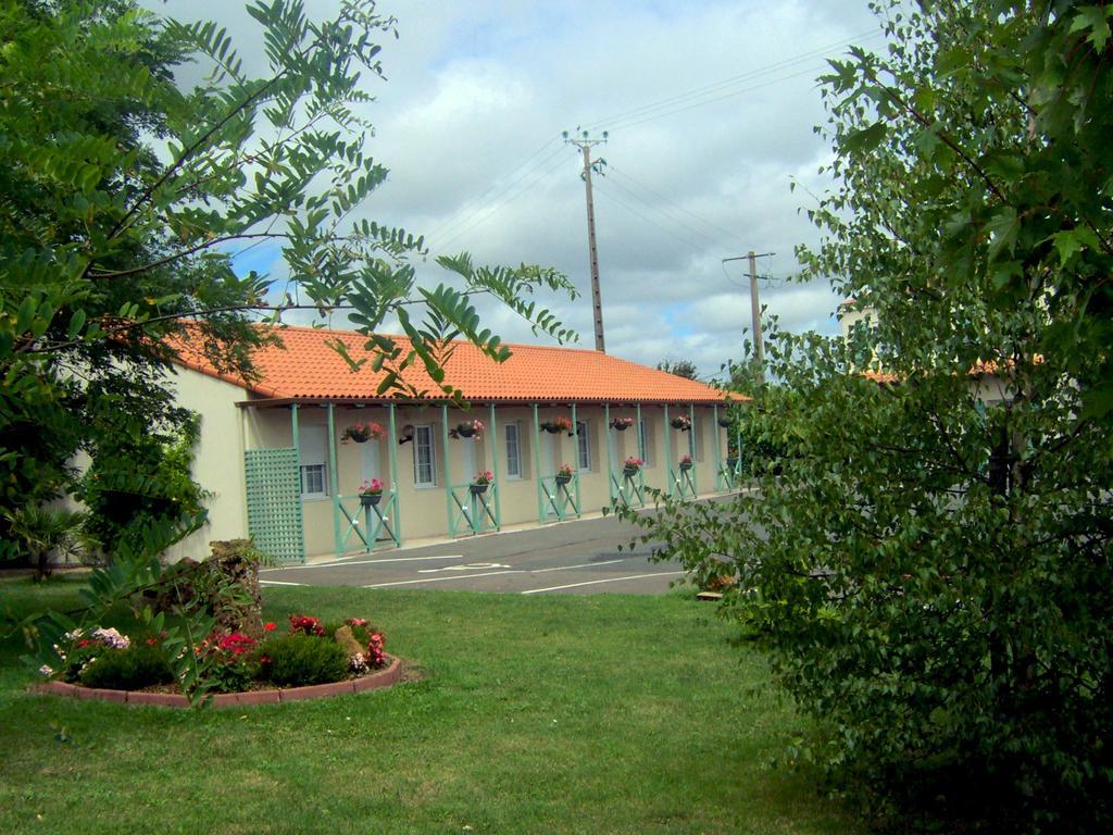 Le Mareuillais Hotel-Restaurant Εξωτερικό φωτογραφία