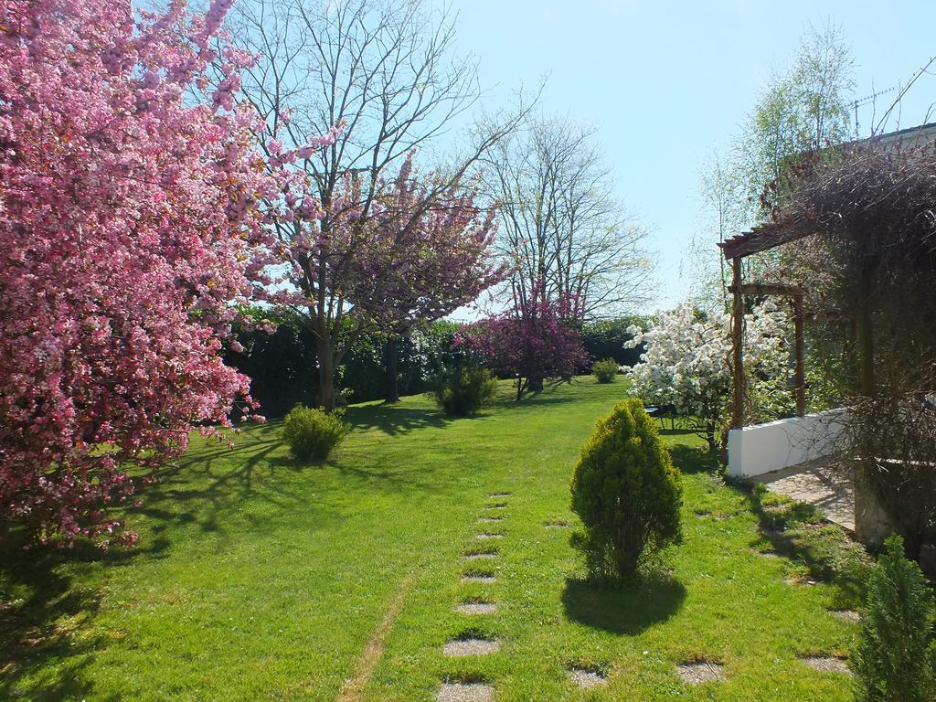 Le Mareuillais Hotel-Restaurant Εξωτερικό φωτογραφία
